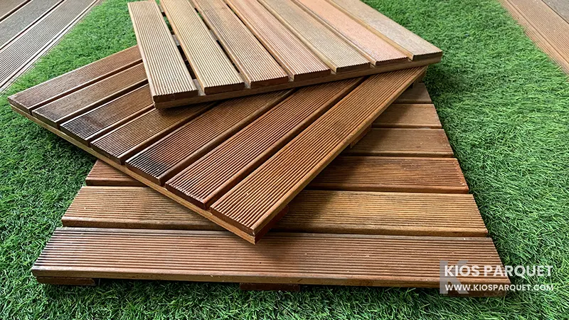 decking kayu Tile taman